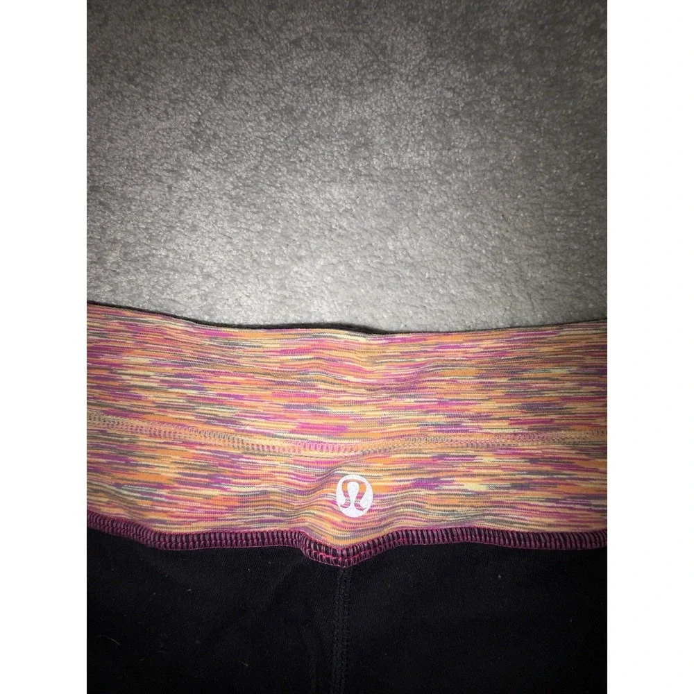 Lululemon Groove Pant Size 6 Black Magnum Dew Berry  Flare Yoga